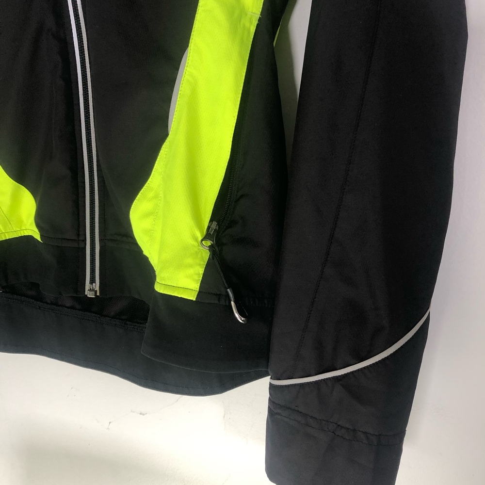 Brooks Running Jacket Euc - image 2